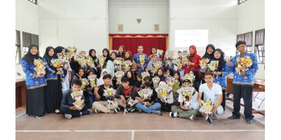 PELATIHAN PEMBUATAN BUKET